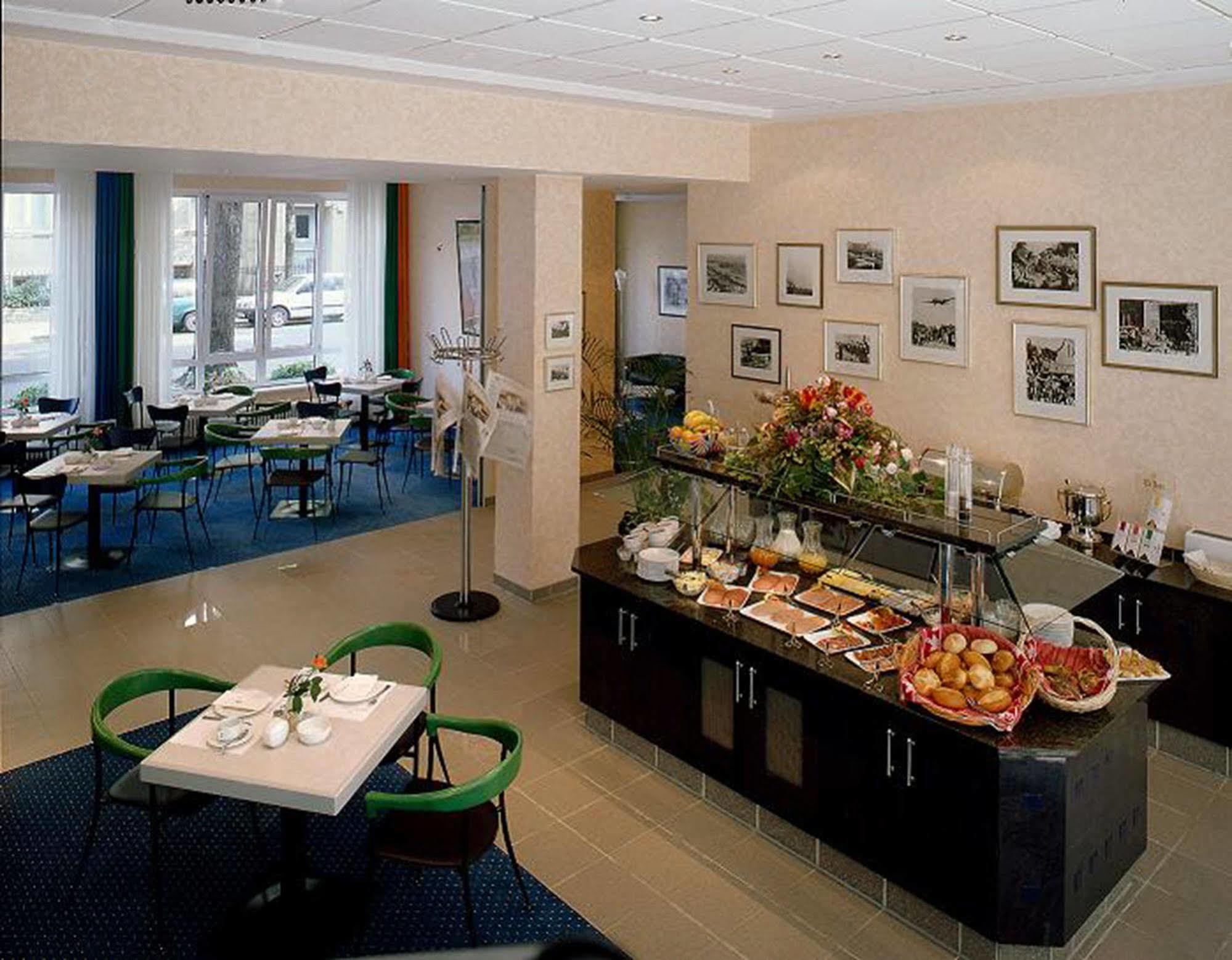 Hotel Alt Tempelhof Berlin Restaurant photo