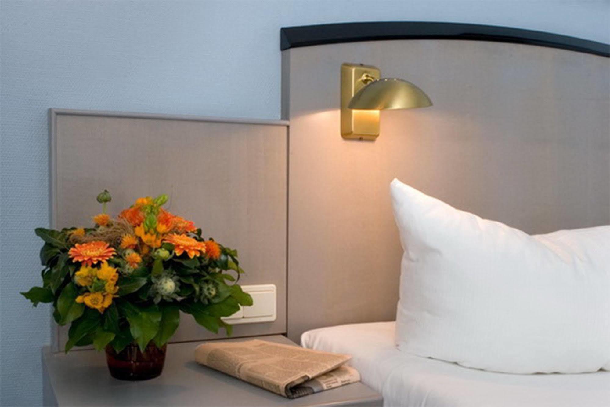 Hotel Alt Tempelhof Berlin Room photo