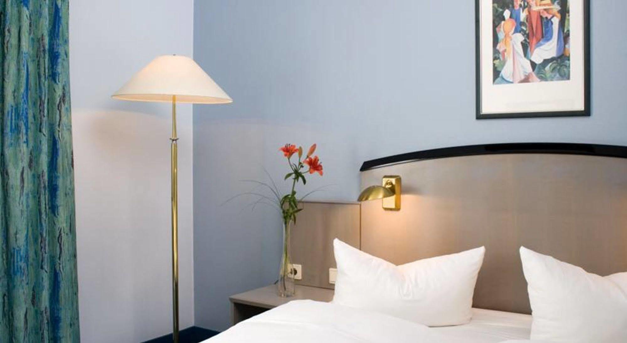 Hotel Alt Tempelhof Berlin Room photo